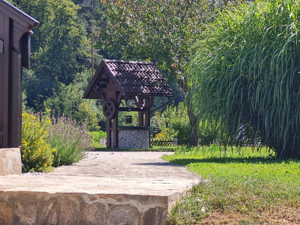 Zahrada ubytování Apartma Juteršek 2+2
