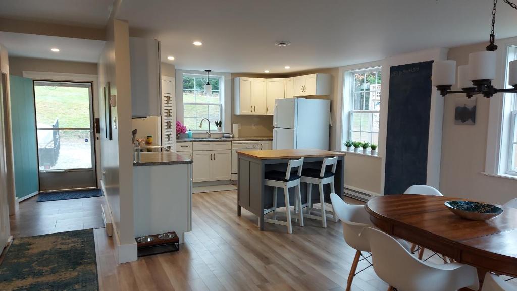 Cozy Harbour House, Isaacs Harbour Precios actualizados 2022