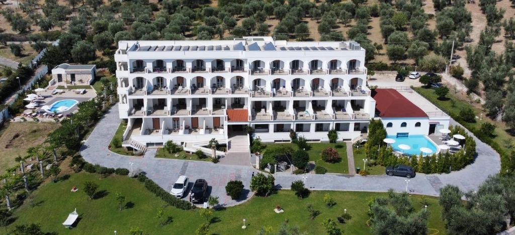Bazén v ubytování Hotel Puglia Garden nebo v jeho okolí