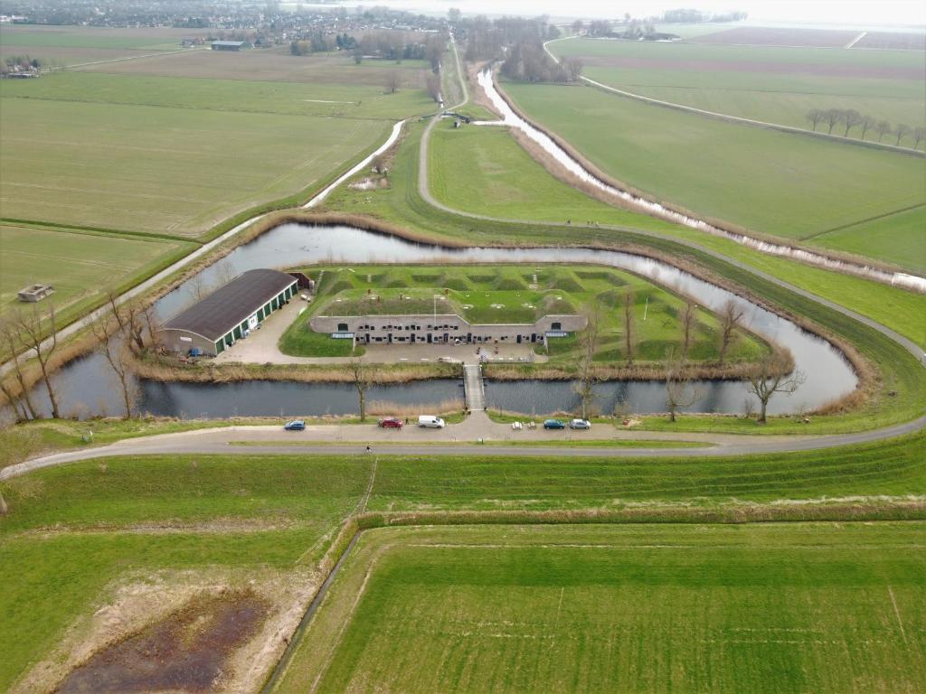 Bed & Breakfast Fort Bakkerskil, Nieuwendijk (updated prices 2025)