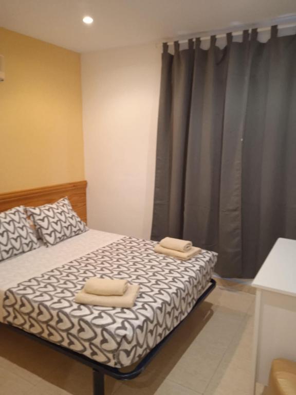 HOTEL El ALAMO MADRID - Double Room With Private Bathroom