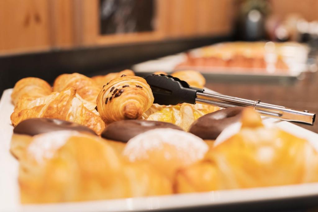 Jedlo v ubytovaní bed & breakfast alebo blízkom okolí