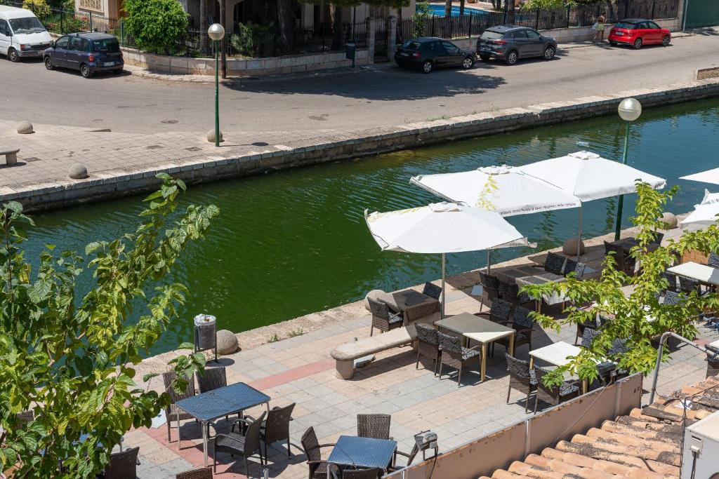 Vista de un río cerca de este apartamento