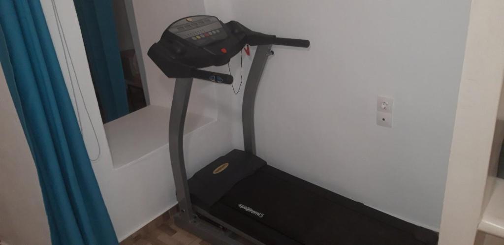 Centrum fitness w obiekcie Church and Cave - Santorini Private Residences