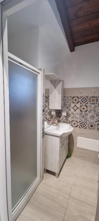 Kuchyňa alebo kuchynka v ubytovaní Casa di Gio'