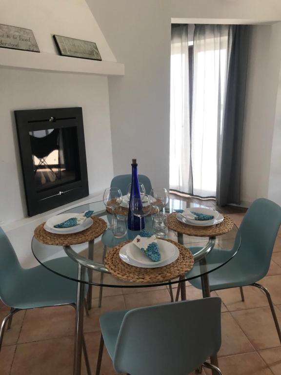A seating area at Casa Dylan