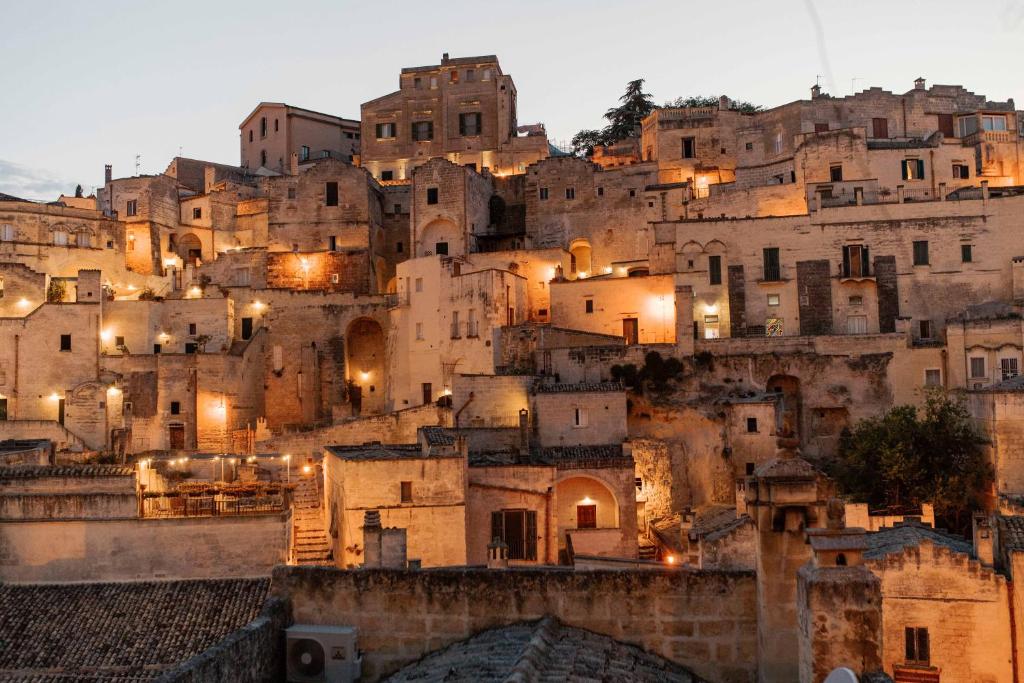 Nespecifikovaný výhled na destinaci Matera nebo výhled na město při pohledu z penzionu