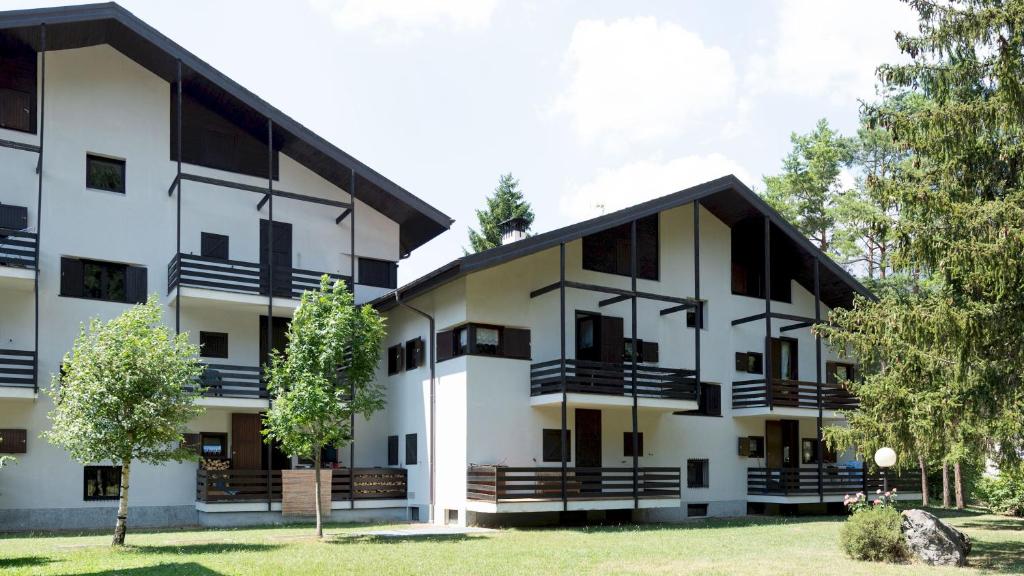 an exterior view of a building at Italianway - San Gallo 16 in Bormio