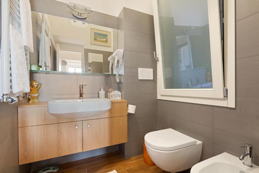 Zdjęcie z galerii obiektu Bed & Breakfast San Calocero - private bathroom - Wi-Fi w Mediolanie