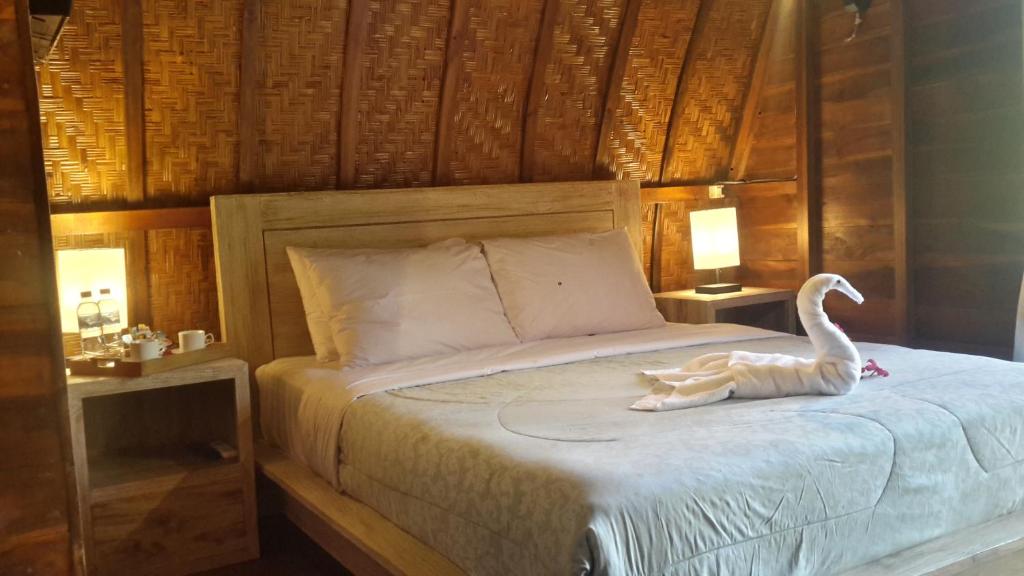 Cama ou camas em um quarto em Light Blue Villa