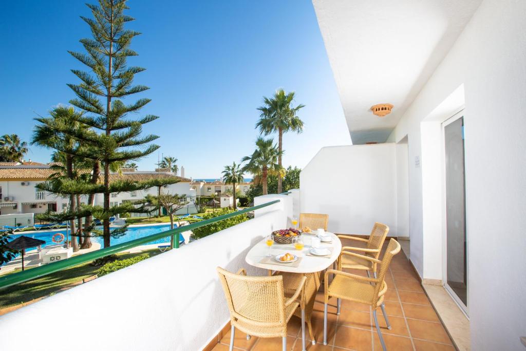 Playa & Beach Apartments Mijas Costa & Fuengirola by ALFRESCO STAYS - Deluxe Apartment