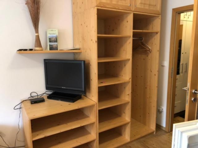 TV a/nebo společenská místnost v ubytování Apartmán 24 Lipno