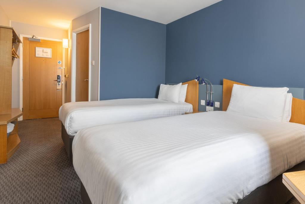 Postel nebo postele na pokoji v ubytování Holiday Inn Express Aberdeen City Centre by IHG