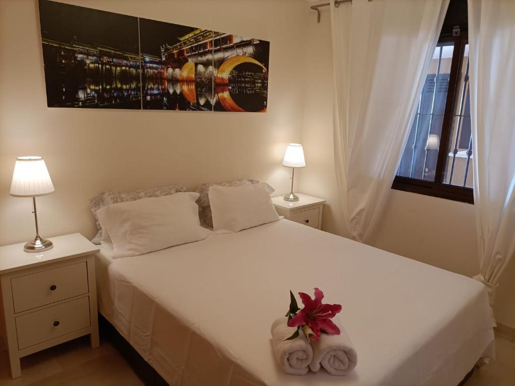 Posteľ alebo postele v izbe v ubytovaní Apartamento en Calanova Golf- Cala de Mijas