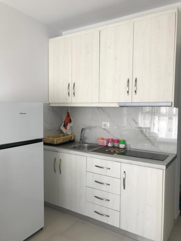 Saranda Apartment - Image 4