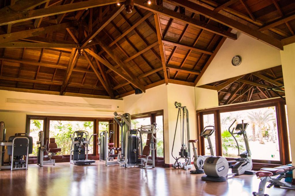 Fitness centrum a/nebo fitness zařízení v ubytování Shanti Maurice Resort & Spa