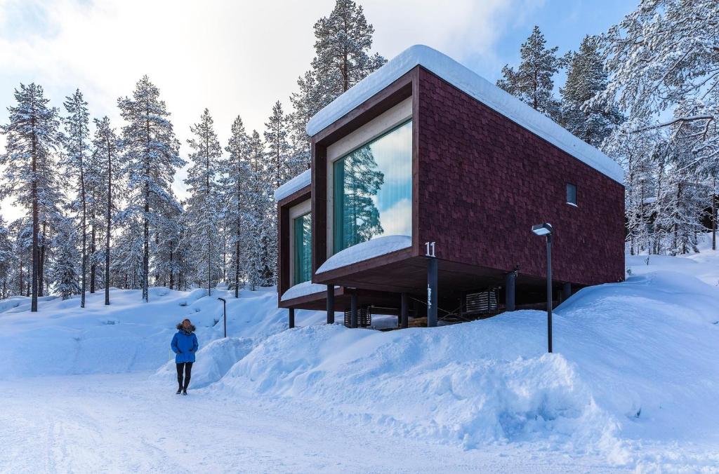Arctic TreeHouse Hotel v zimě