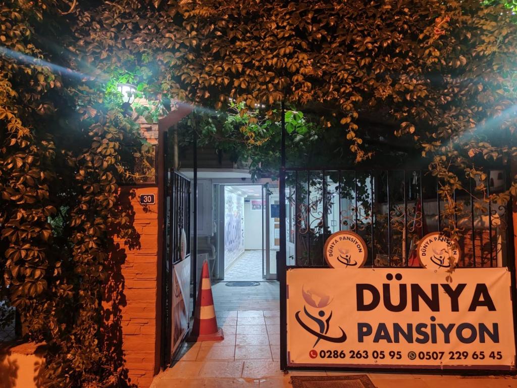 Certifikát, hodnocení, plakát nebo jiný dokument vystavený v ubytování Dunya Pansiyon
