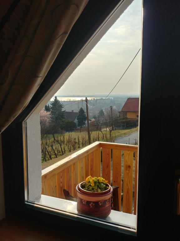 Fotografie z fotogalerie ubytování Villa Panoráma v destinaci Gyenesdiás
