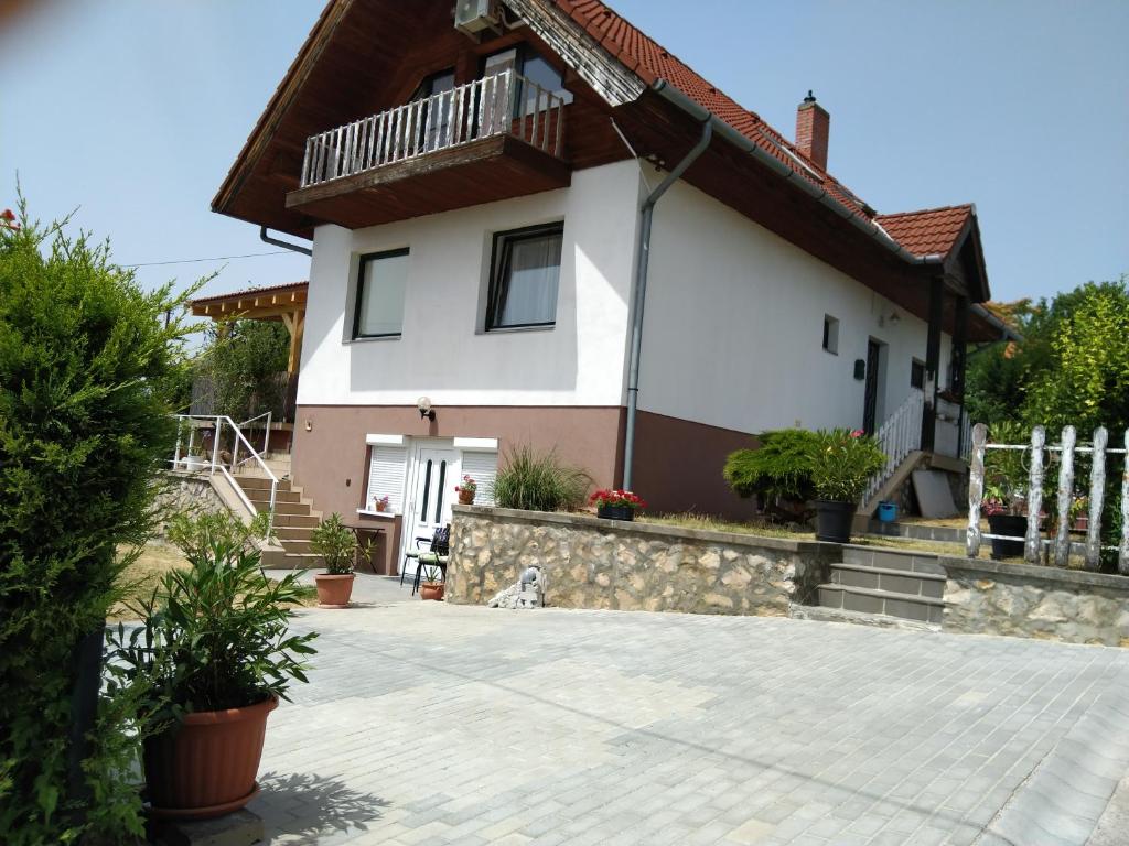 Fotografie z fotogalerie ubytování Villa Panoráma v destinaci Gyenesdiás