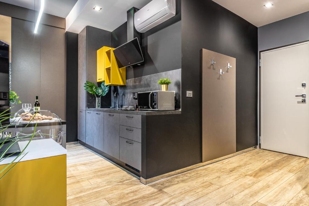 Ugo Bassi Apartments - Apartment