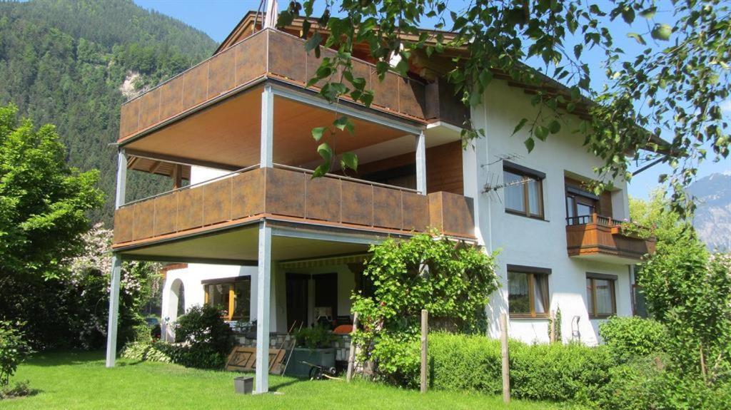Budova, kde se bed and breakfast nachází