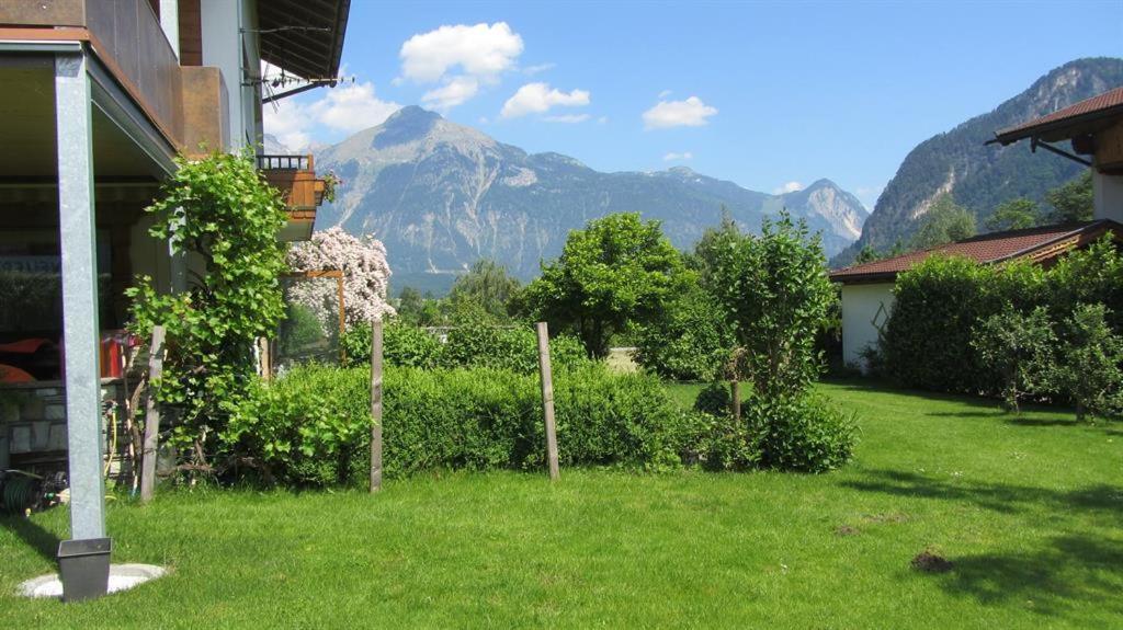 Nespecifikovaný výhled na hory nebo výhled na hory při pohledu z bed and breakfast