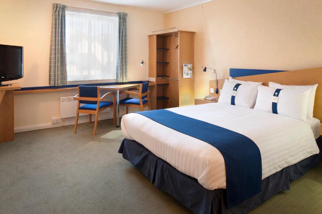 Postel nebo postele na pokoji v ubytování Holiday Inn Express Aberdeen City Centre by IHG