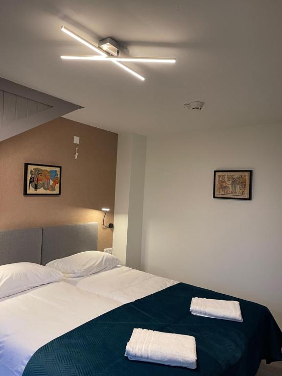 Hotel B&B Sint-Maria NEXT DOOR - Resim 5