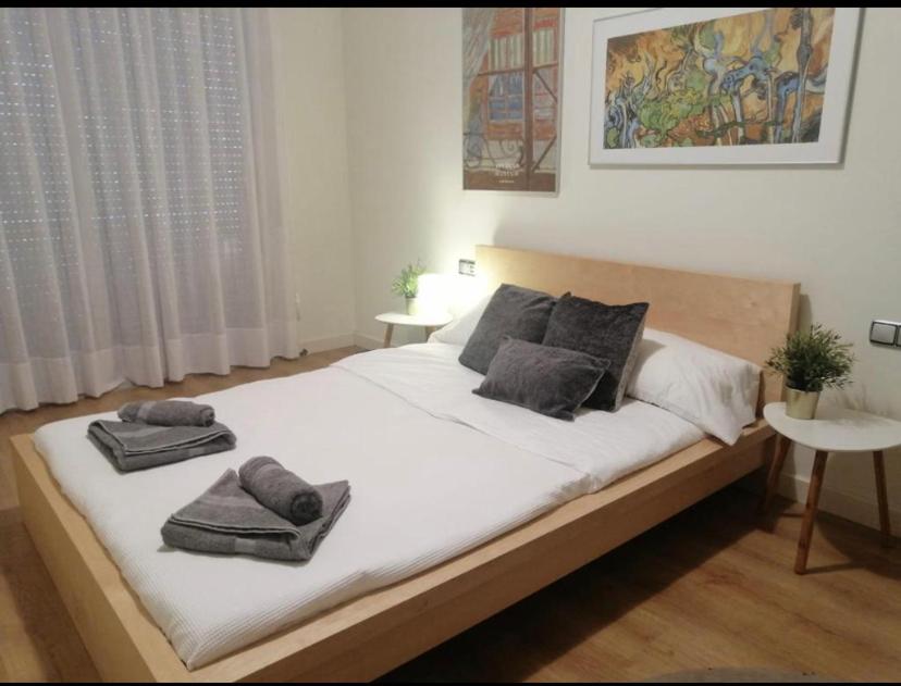 Postel nebo postele na pokoji v ubytování Loft Bardenas ECO RR46