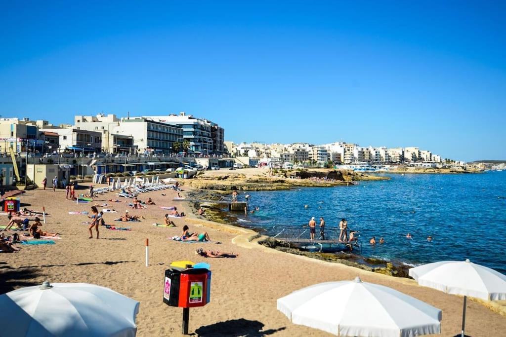 Coral Reef Apartments - 16