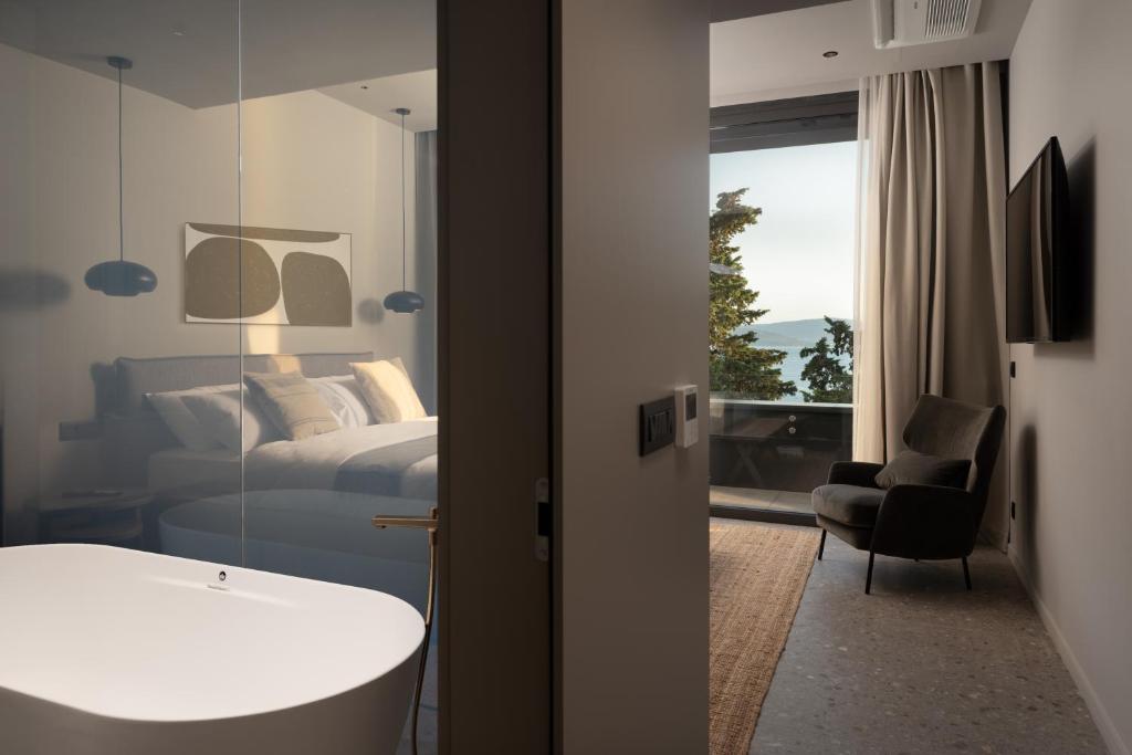 La Vista Suites - 13