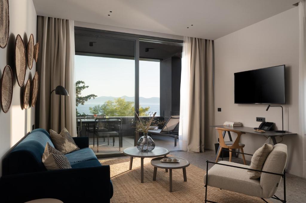 La Vista Suites - 14