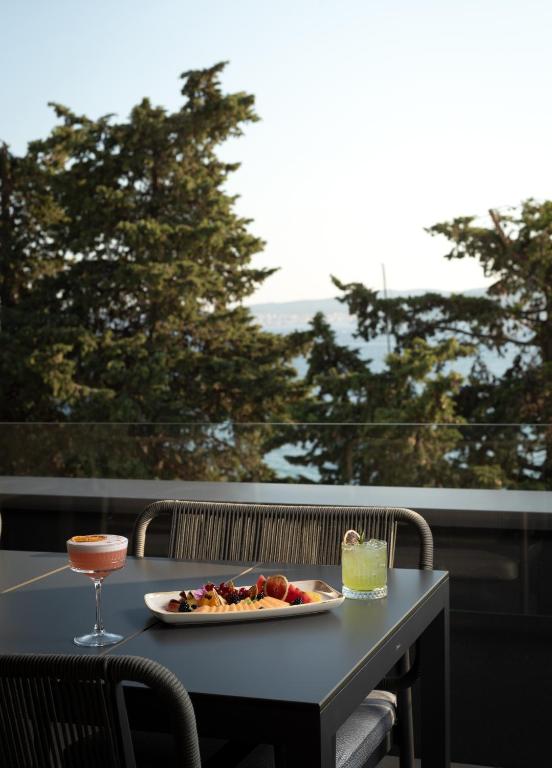 La Vista Suites - 15