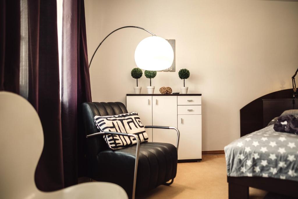 Posezení v ubytování Das Hotel Stern, B&B KG - digital & contactless check-in