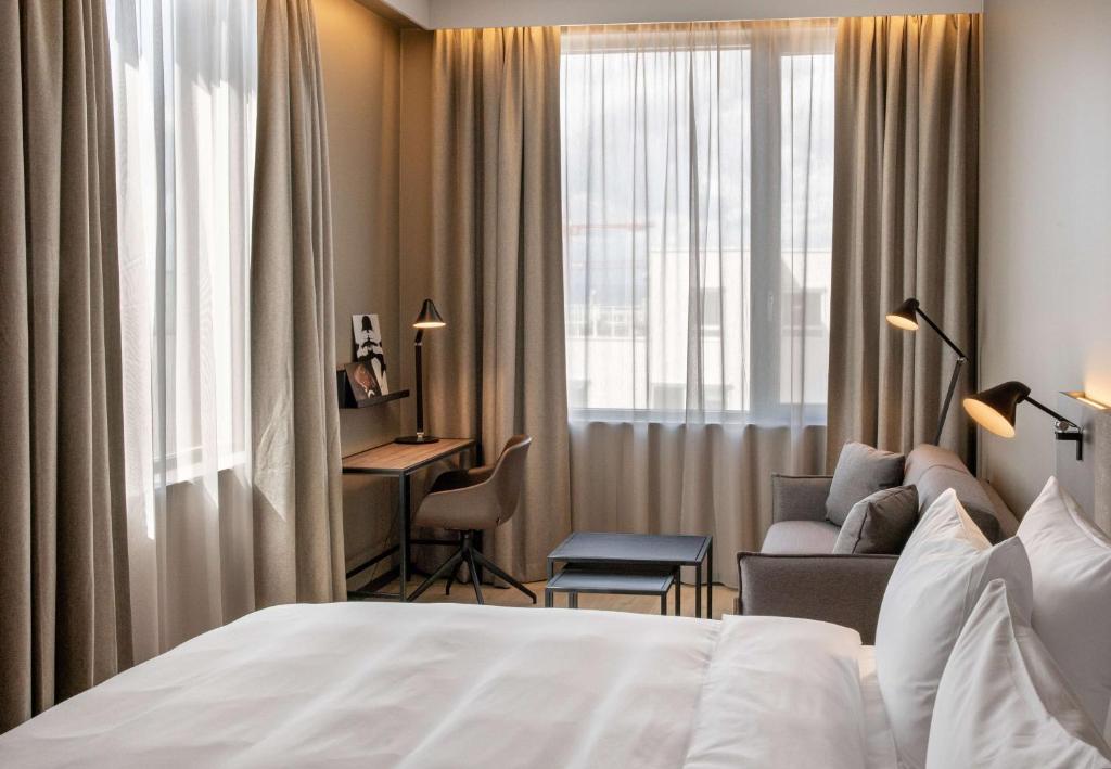 Radisson RED Oslo Økern - Resim 12