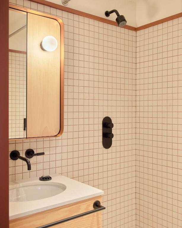 Ace Hotel Toronto - Resim 23