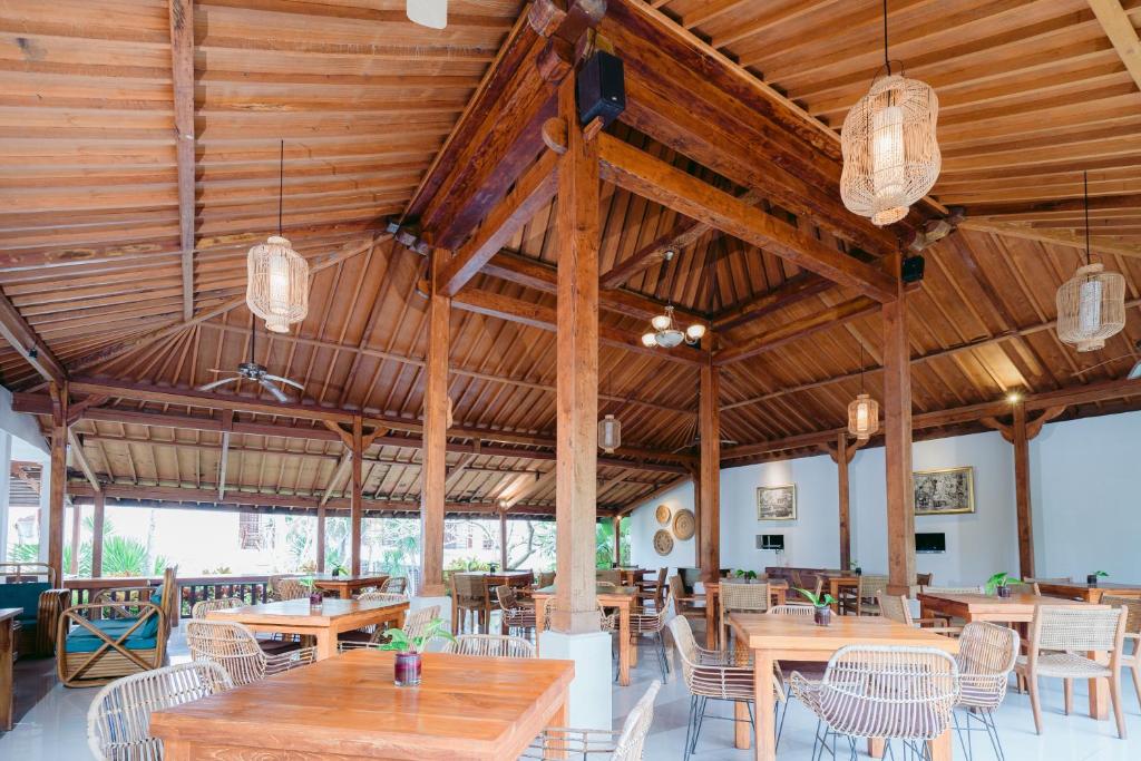 Restaurace v ubytování Pertiwi Bisma 1