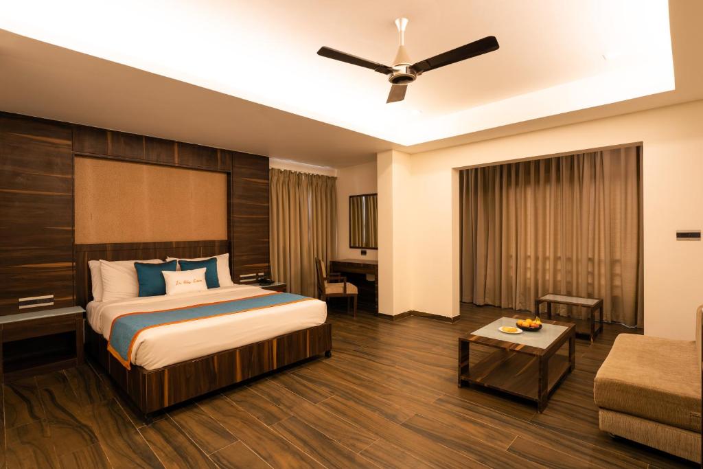 Zone Connect by The Park Parra Goa - Deluxe Queen Suite