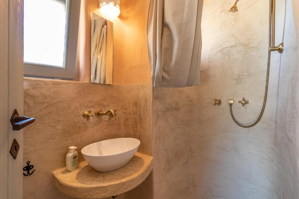 Zdjęcie z galerii obiektu Intero appartamento Trullo Paradiso w mieście Cisternino