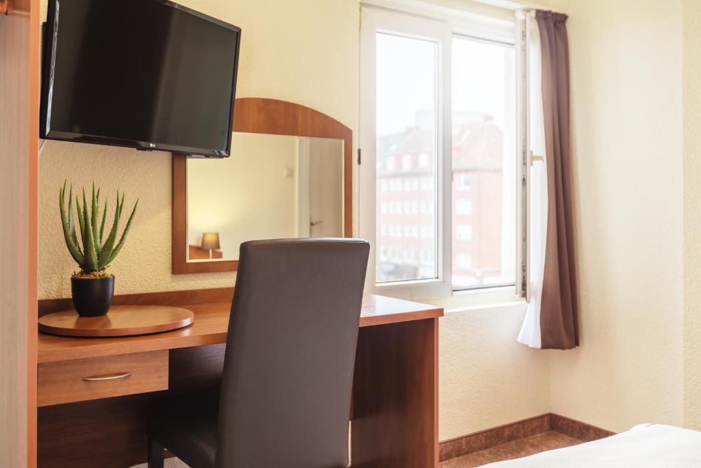 Hotel Hamburg Stadtzentrum - Resim 27