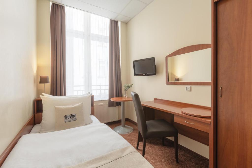 Hotel Hamburg Stadtzentrum - Resim 5