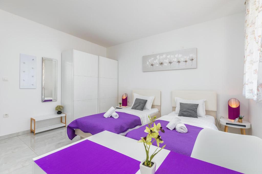Marine Lux apartments - Studio With Sea View