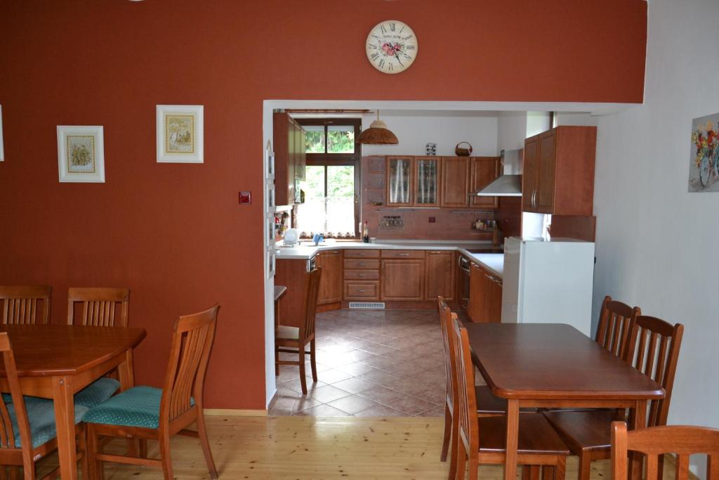 Kuchyň nebo kuchyňský kout v ubytování Chalupa 246