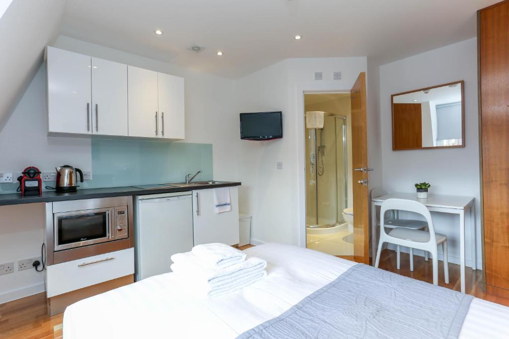 Russell Square Serviced Apartments by Concept Apartments - Top Floor Studio Apartment