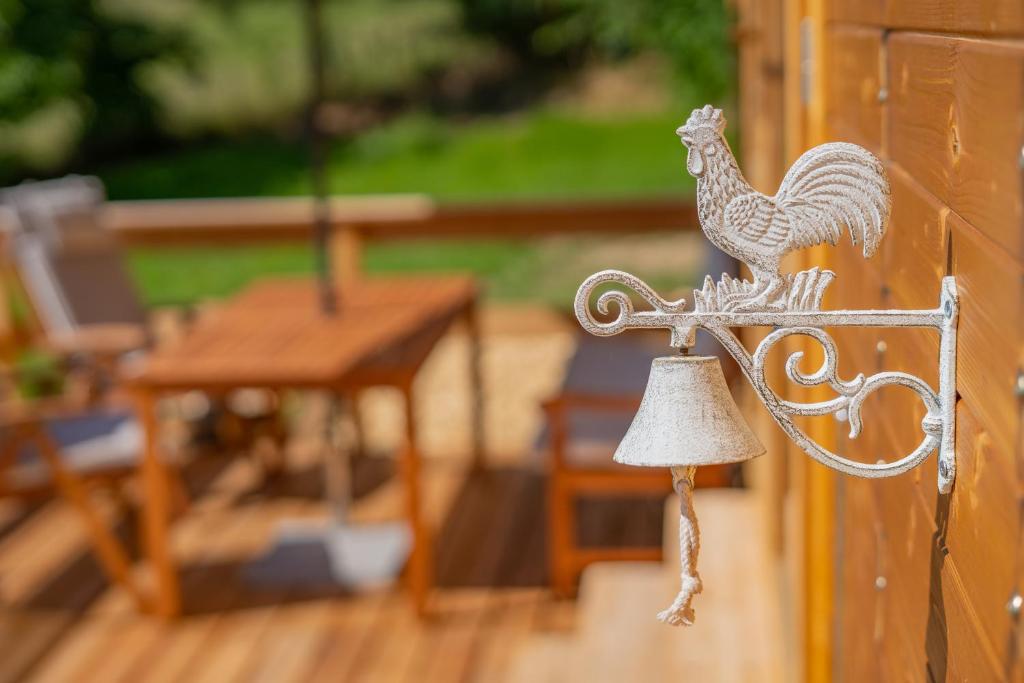 Balkón nebo terasa v ubytování Maringotky Na Růžku