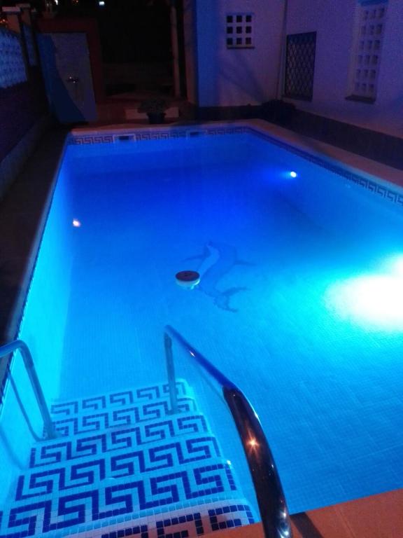 Bazén v ubytovaní Rooms Pineda alebo v jeho blízkosti