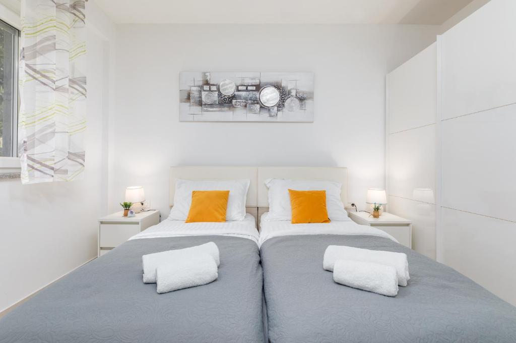 Marine Lux apartments - Deluxe Studio