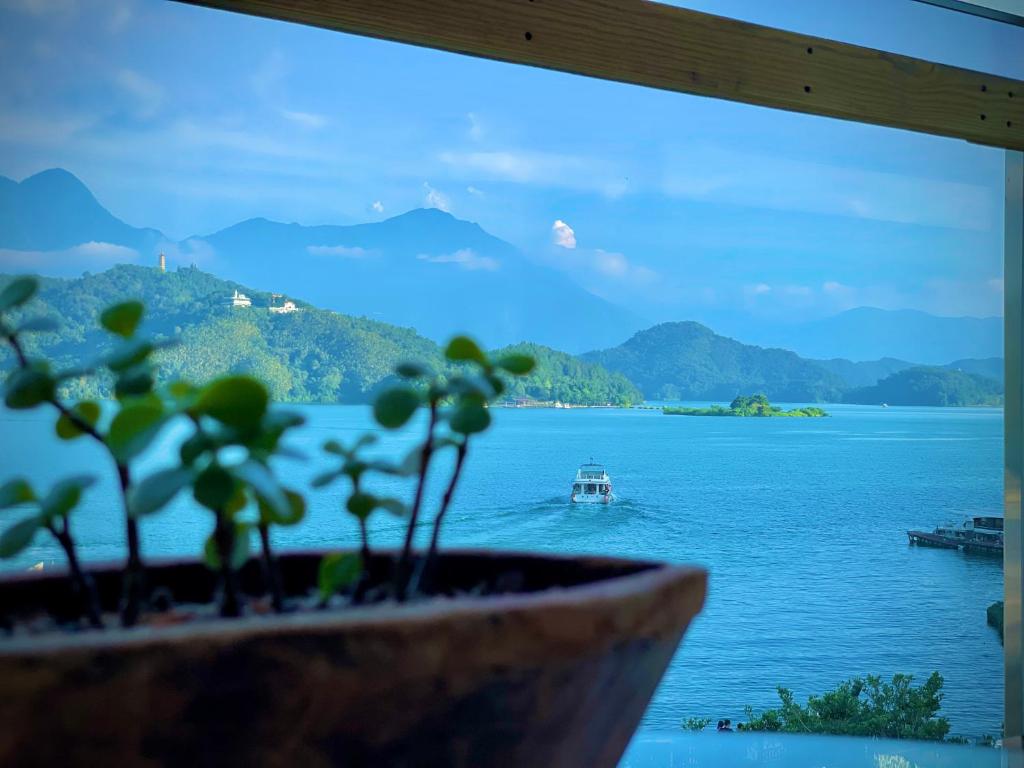 Ming Hu B&B - Chambre Double Avec Vue Sur Le Lac