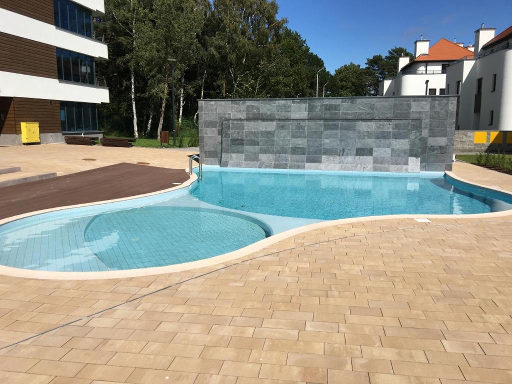Bazén v ubytovaní Baltica Heaven Apartmant 95F alebo v jeho blízkosti